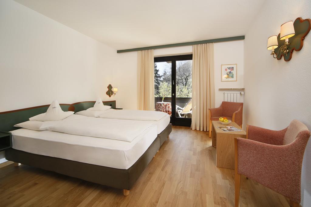 Parkhotel Tirolerhof Lagundo Pokoj fotografie